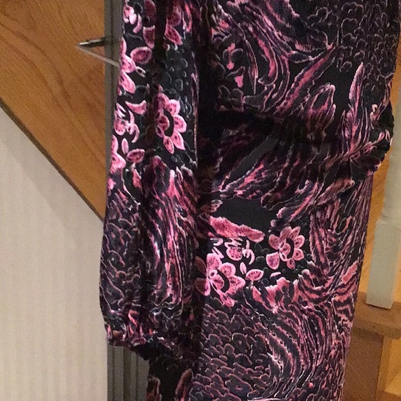 ⬇️Long sleeve burnout velvet multi coloured dress - Picture 4 of 6